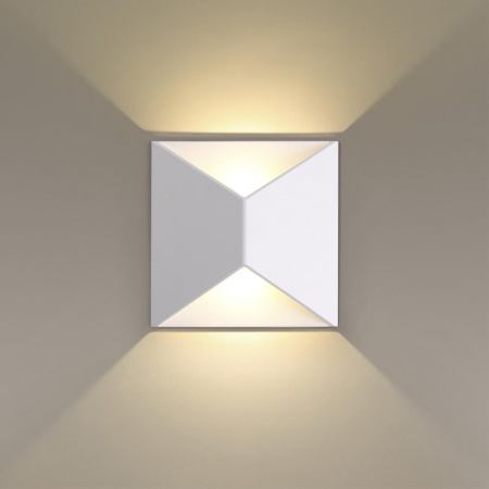Настенный светильник ODEON LIGHT HIGHTECH 3909/10WL